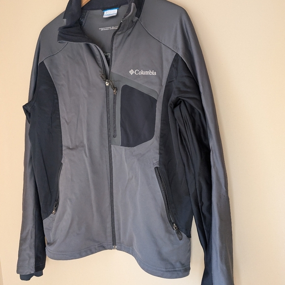 Columbia Omni-Shield Black Zip-up Soft Shell Jacket size men's medium - Picture 4 of 6